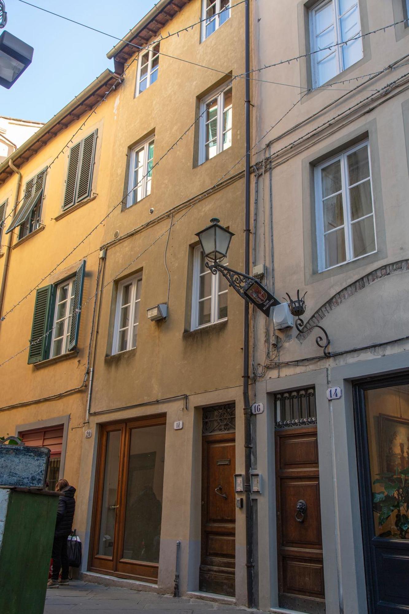 Nido Sui Tetti Di Lucca, Romantico E Centralissimo Bagian luar foto